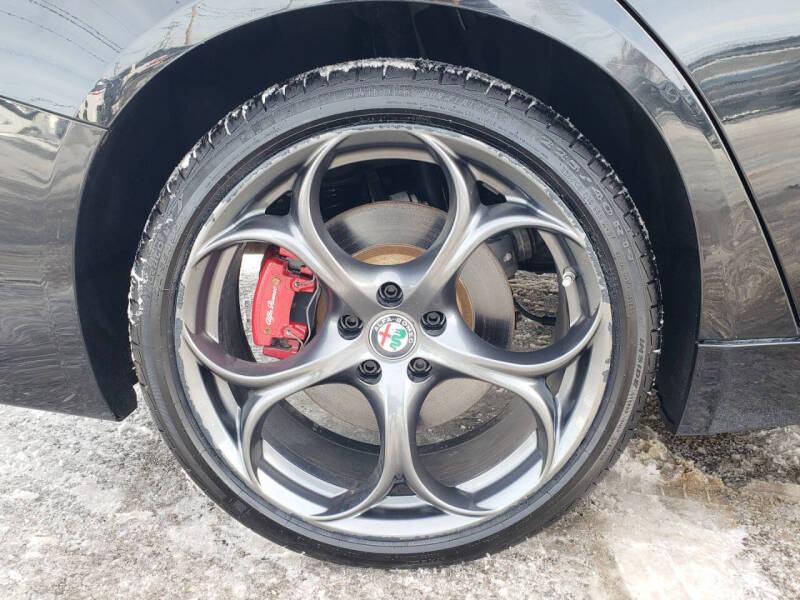 2017 Alfa Romeo Giulia Ti