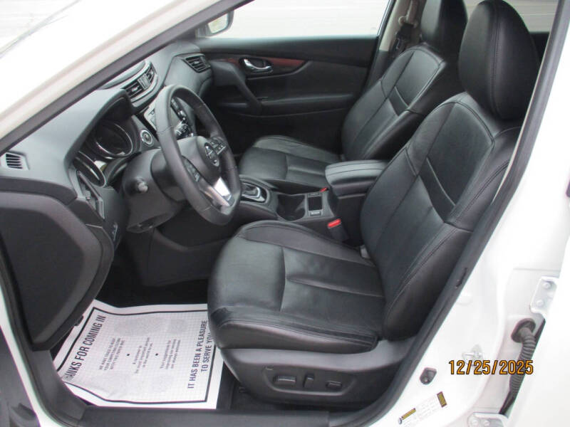 2017 Nissan Rogue SL