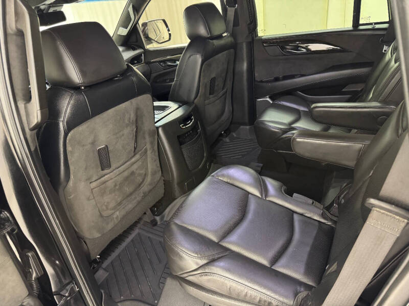 2020 Cadillac Escalade Platinum