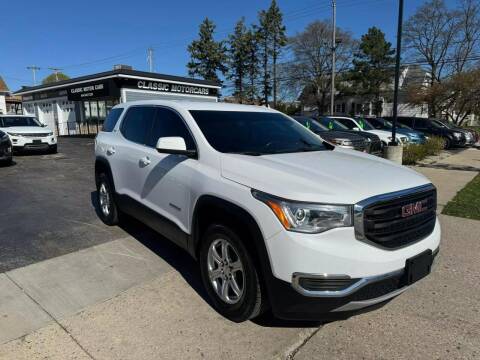 2018 GMC Acadia for sale at CLASSIC MOTOR CARS in West Allis WI