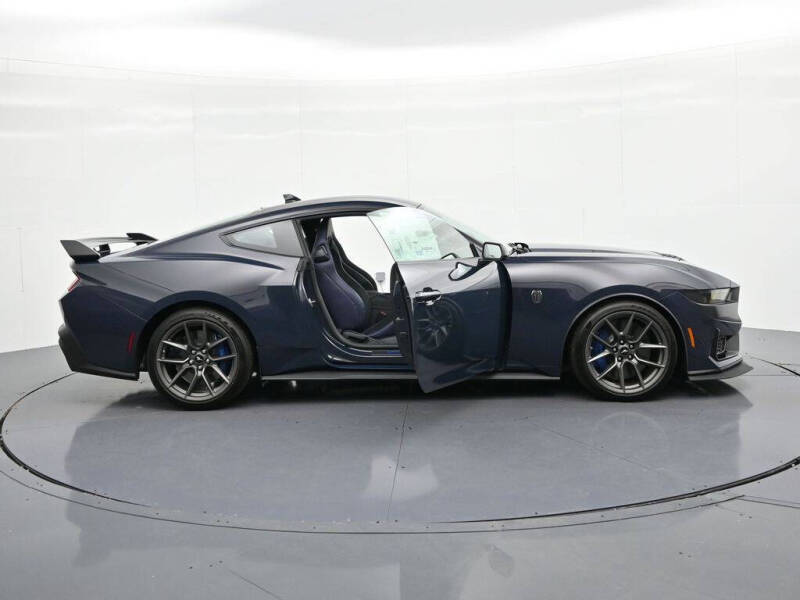 2025 Ford Mustang Dark Horse