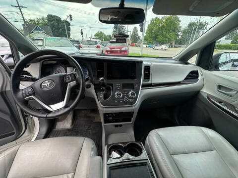 2015 Toyota Sienna