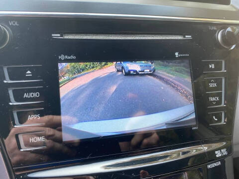 2015 Toyota Prius v Five