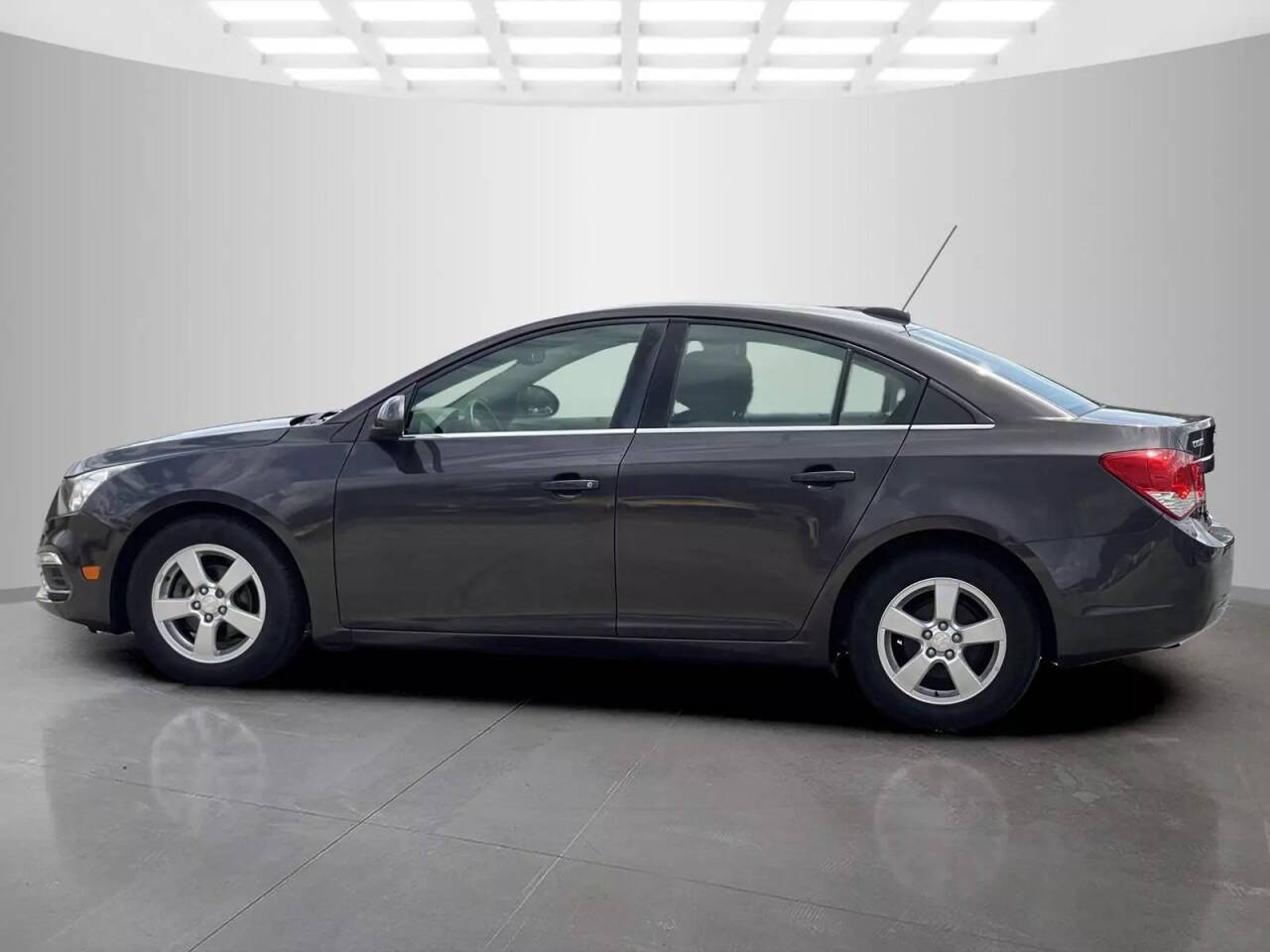 2015 Chevrolet Cruze for sale at Used Cars Toledo in Oregon, OH