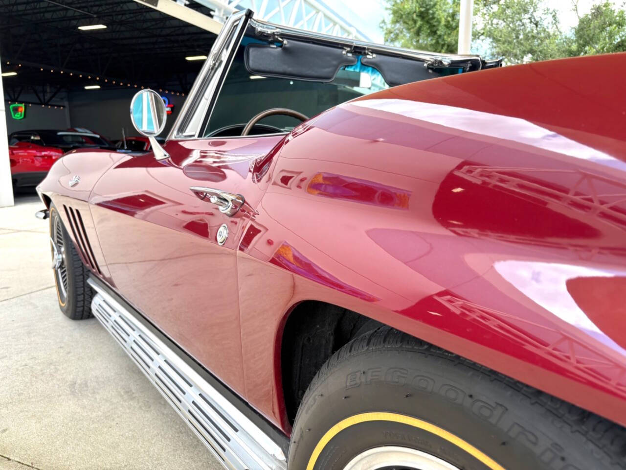 1966 Chevrolet Corvette 23