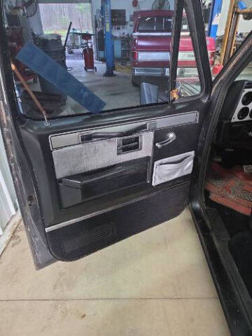 1983 Chevrolet Silverado 1500 SS Classic