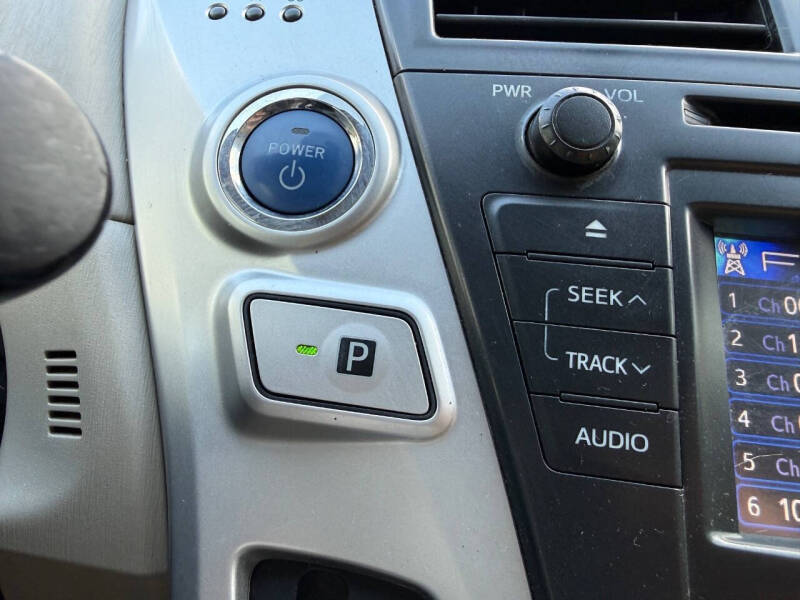 2012 Toyota Prius v Five