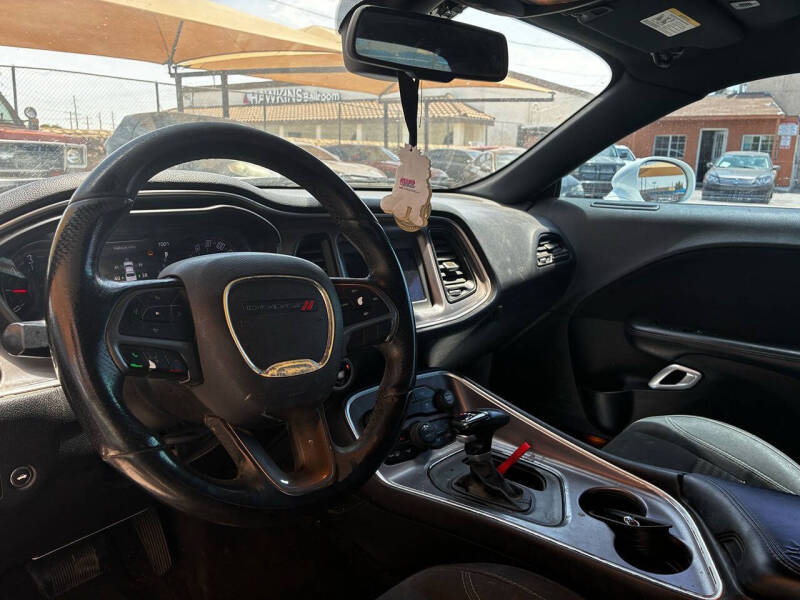 2019 Dodge Challenger SXT