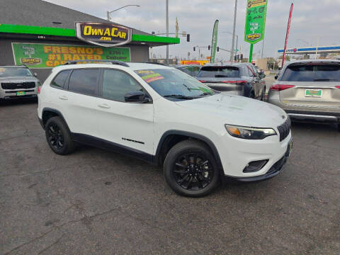 2023 Jeep Cherokee Altitude Lux