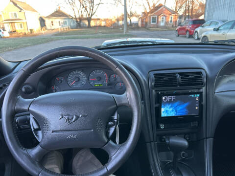 2003 Ford Mustang GT Deluxe