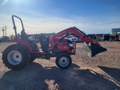 2025 Mahindra 1640 Shuttle