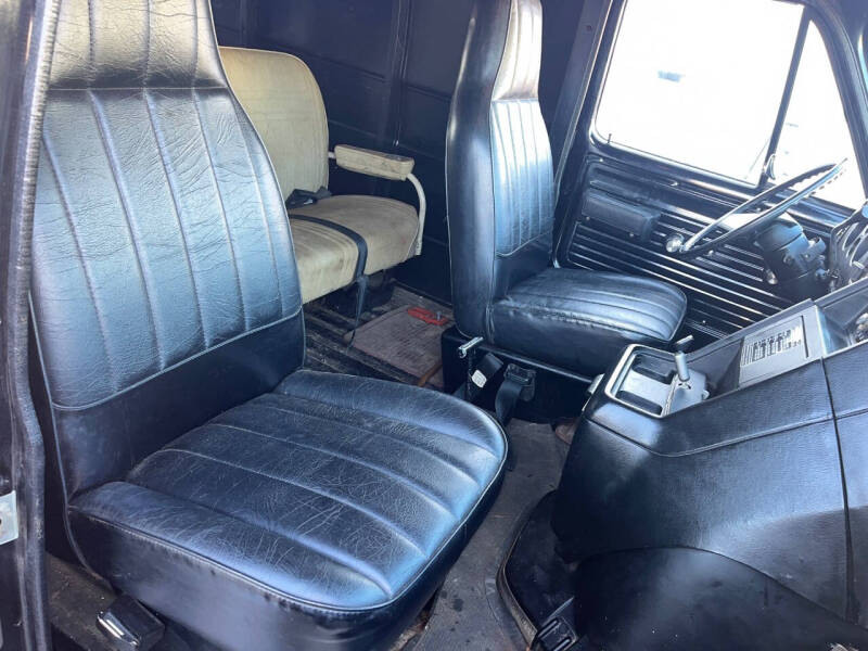 1978 GMC VAN DURA 35