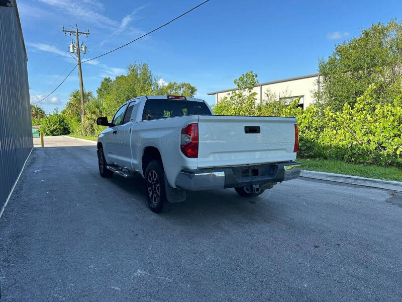 2014 Toyota Tundra SR5