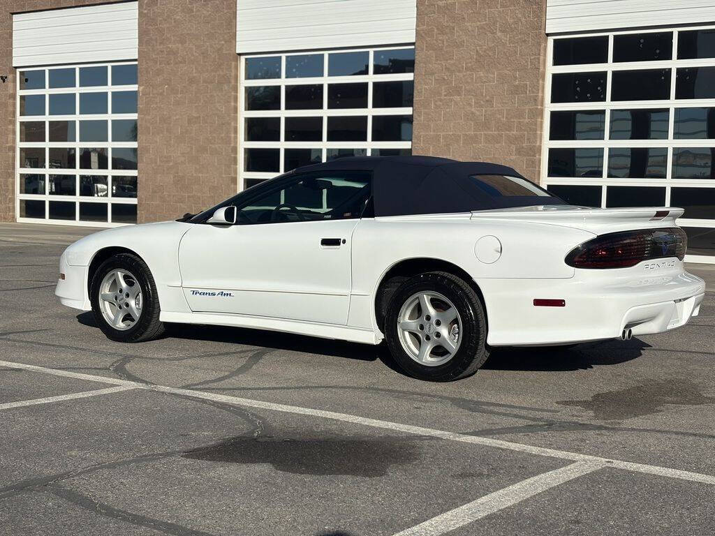 1995 Pontiac Firebird 17