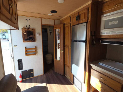 2000 Featherlite Trailer 8587