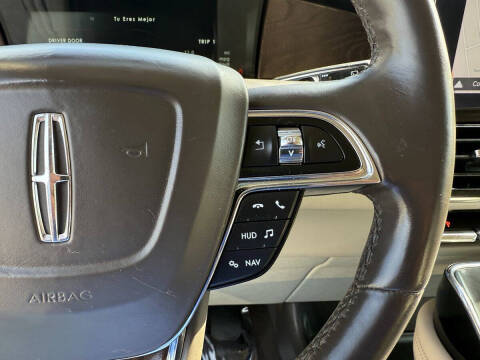 2018 Lincoln Navigator Select