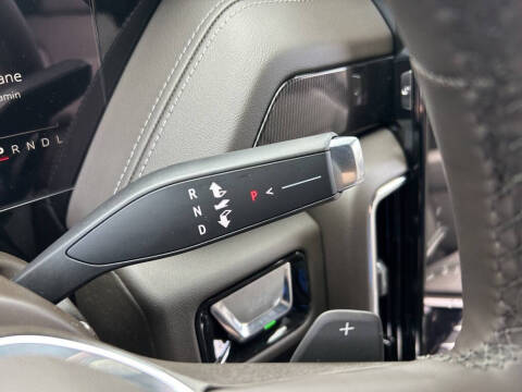 2025 GMC Yukon Elevation