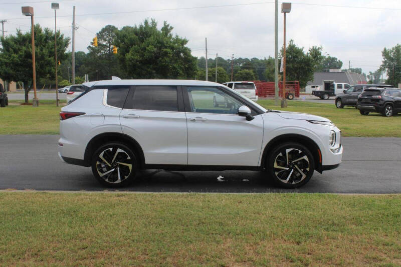 2024 Mitsubishi Outlander