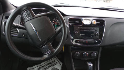 2013 Chrysler 200 LX