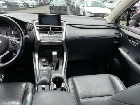 2017 Lexus NX 200t