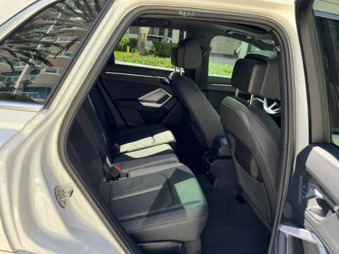 2025 Audi Q3 quattro S line Premium 45 TFSI