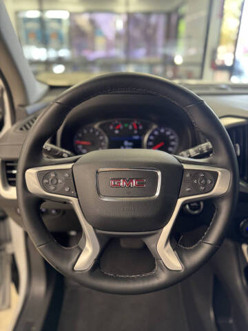 2023 GMC Terrain SLT