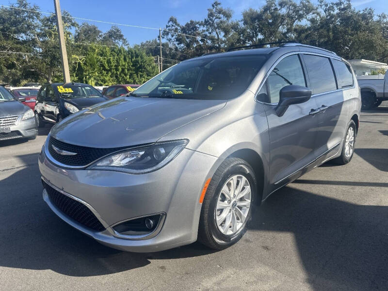 2019 Chrysler Pacifica Touring L