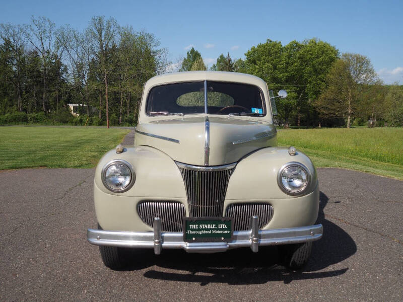 1941 Ford Deluxe