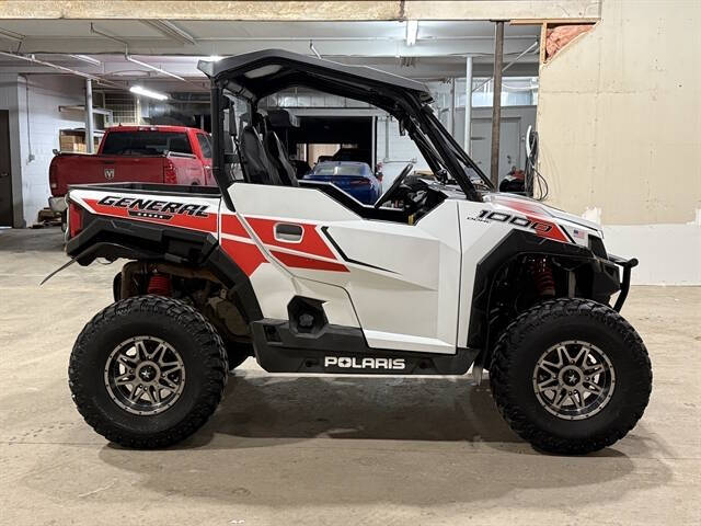 2017 Polaris GENERAL 10