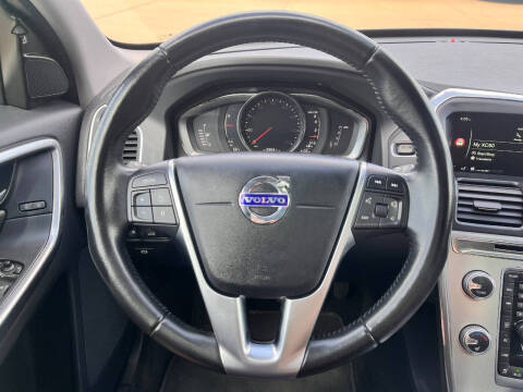 2017 Volvo XC60 T5 Dynamic