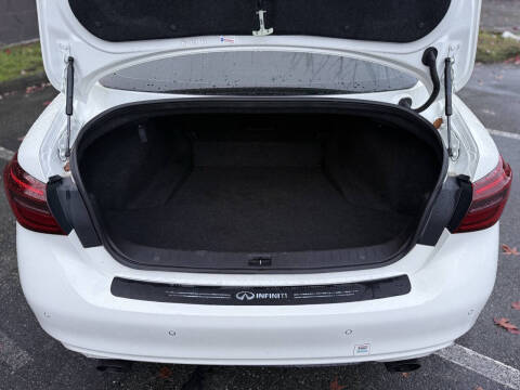 2021 Infiniti Q50 Luxe