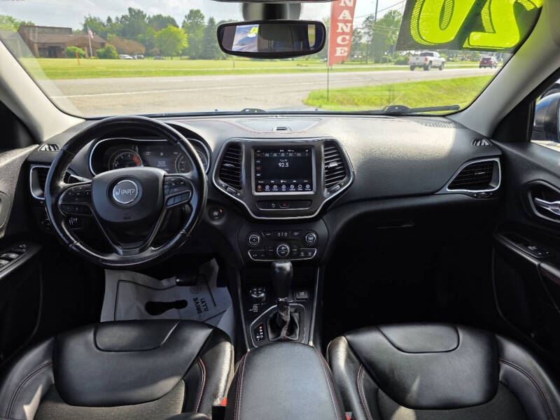 2020 Jeep Cherokee Trailhawk