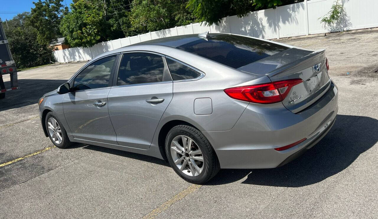 2017 Hyundai Sonata  - $12,800