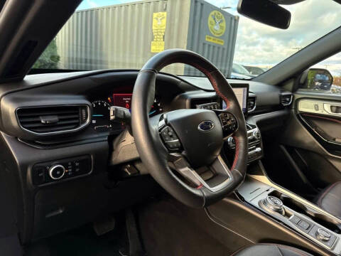 2024 Ford Explorer ST-Line