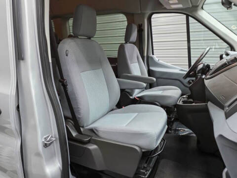 2017 Ford Transit
