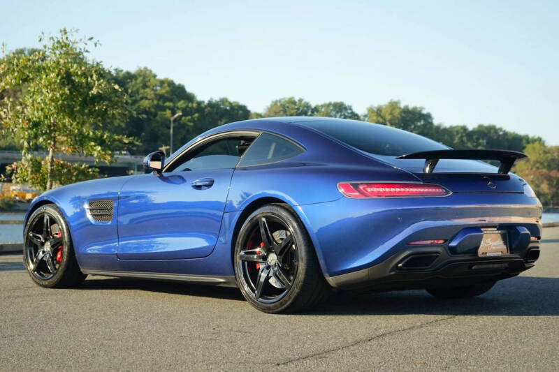 2017 Mercedes-Benz AMG GT