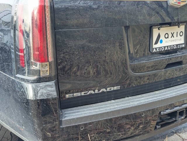 2018 Cadillac Escalade ESV Premium Luxury