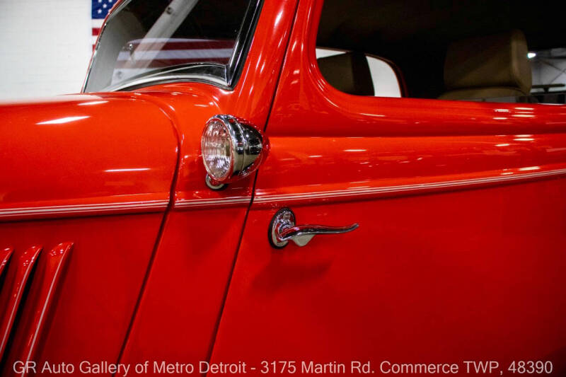1934 Ford Tudor