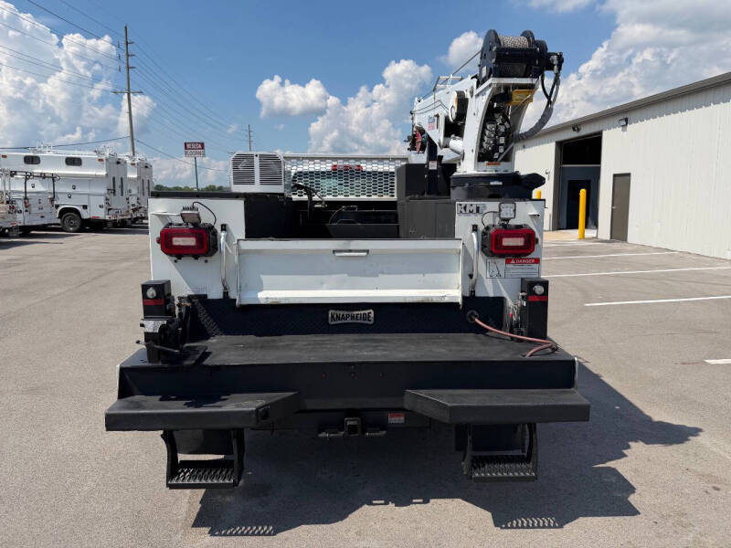 2020 International CV515