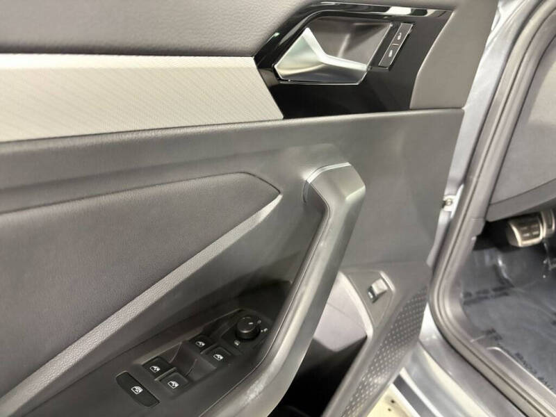 2019 Volkswagen Jetta R-Line