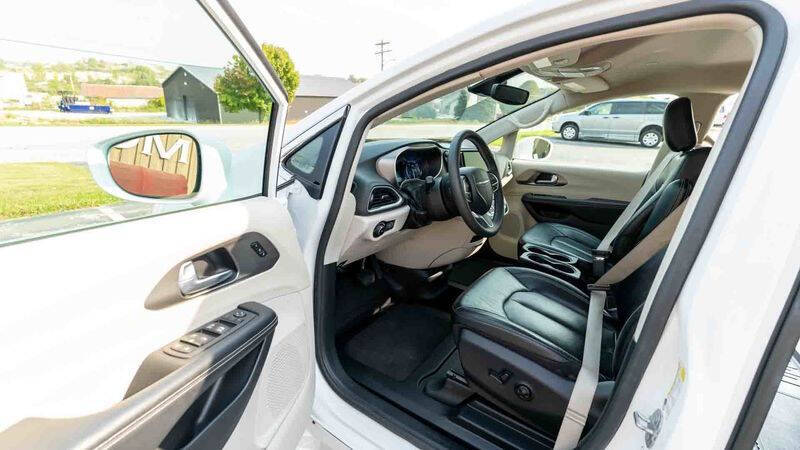 2022 Chrysler Pacifica Touring L