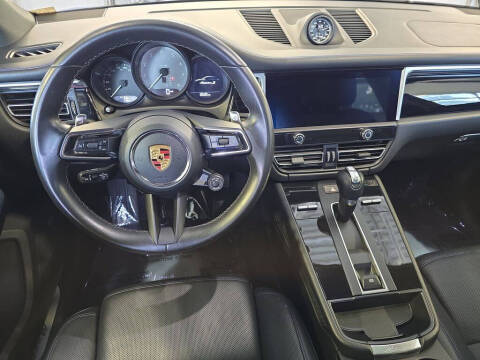 2023 Porsche Macan S