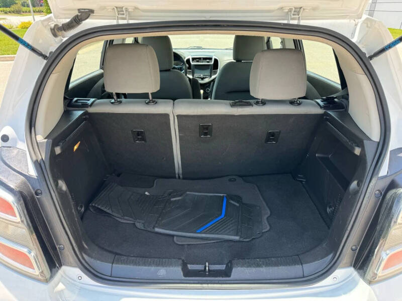 2017 Chevrolet Sonic LT Auto Fleet