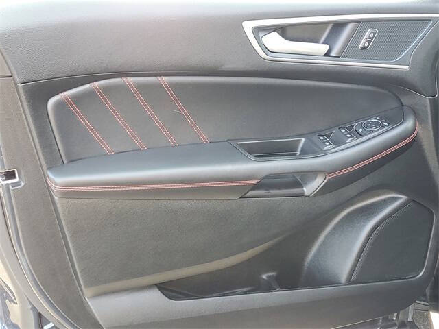 2024 Ford Edge ST-Line