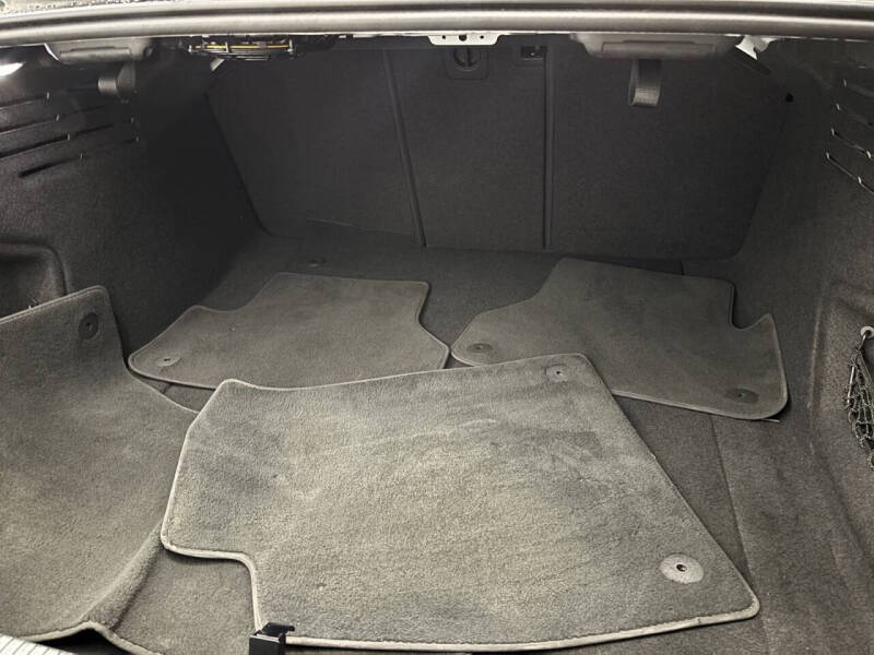 2017 Audi A4 2.0T quattro Premium Plus