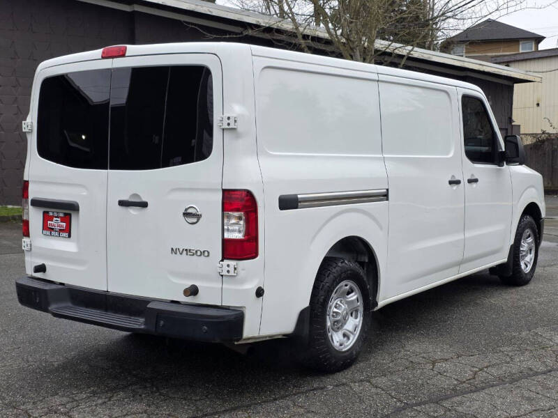 2017 Nissan NV 1500 SV