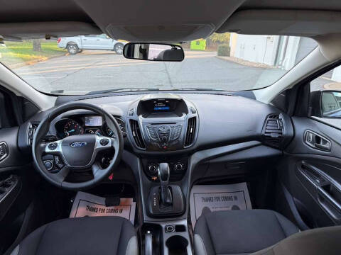 2016 Ford Escape S