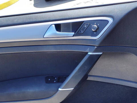 2016 Volkswagen e-Golf SE