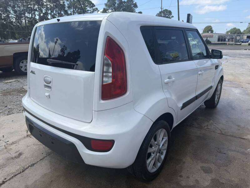 2013 Kia Soul +