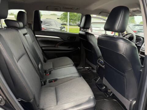 2019 Toyota Highlander LE Plus